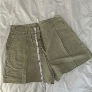 H&M Khaki Women's shorts